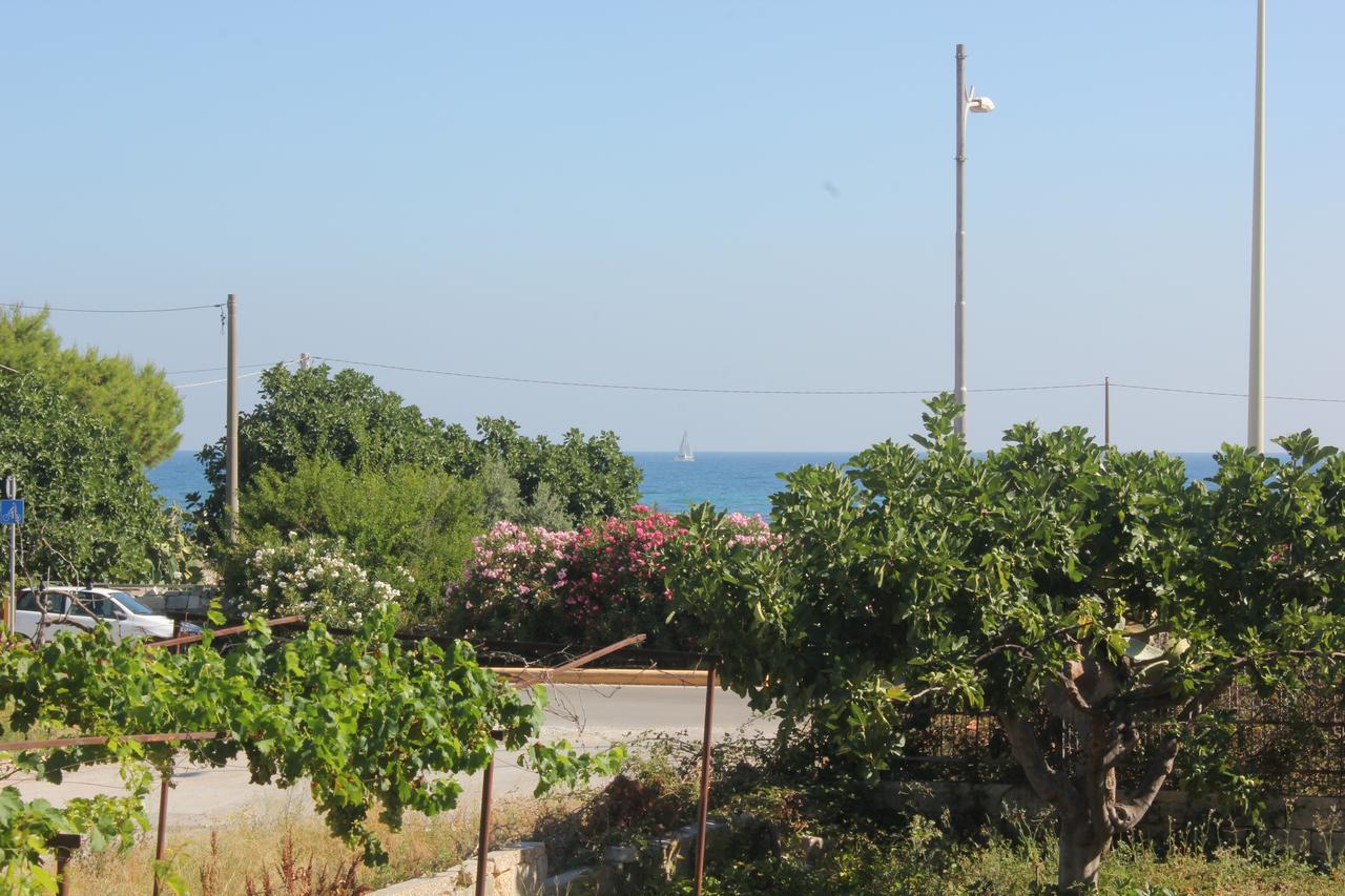Trentatre Quarantatre Bed and Breakfast Mola di Bari Buitenkant foto