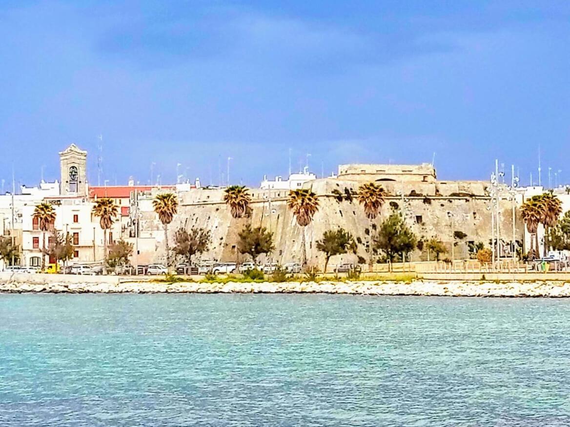 Trentatre Quarantatre Bed and Breakfast Mola di Bari Buitenkant foto